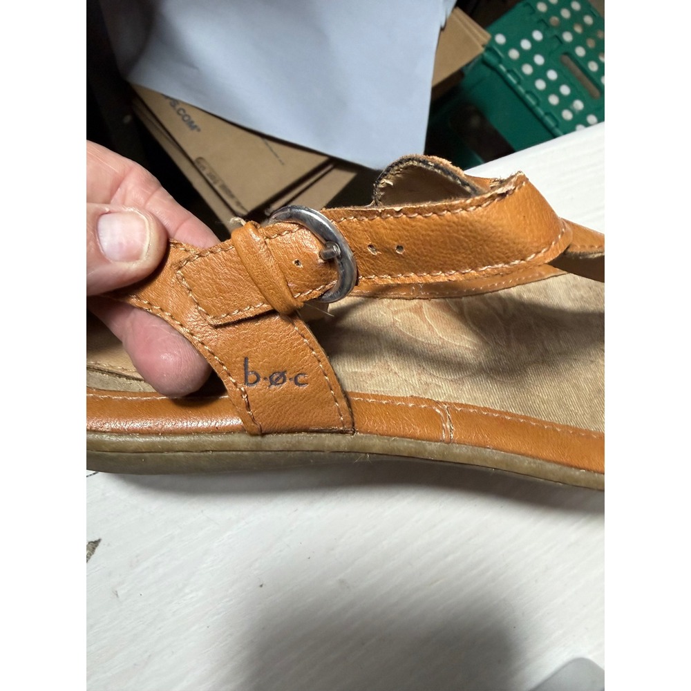 b.o.c. Born Concept Women Tan Thong Slingback Sandals Flat Buckle C76337 Size 9M - Picture 7 of 14